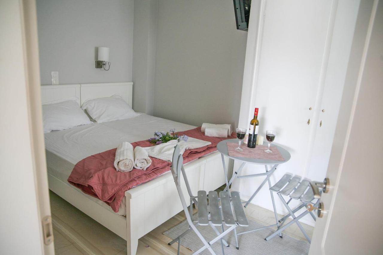 Terpsichore Boutique Appartments Дассия Экстерьер фото